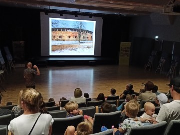 Noc nietoperzy w Zapolicach, 